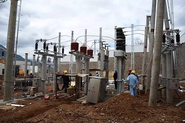 巧家35千伏包谷垴輸變電工程6月底投入運(yùn)行 賦能鄉(xiāng)村振興的電力基石